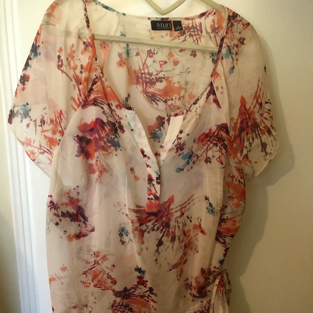 Perfect summer top! Sinched waist!